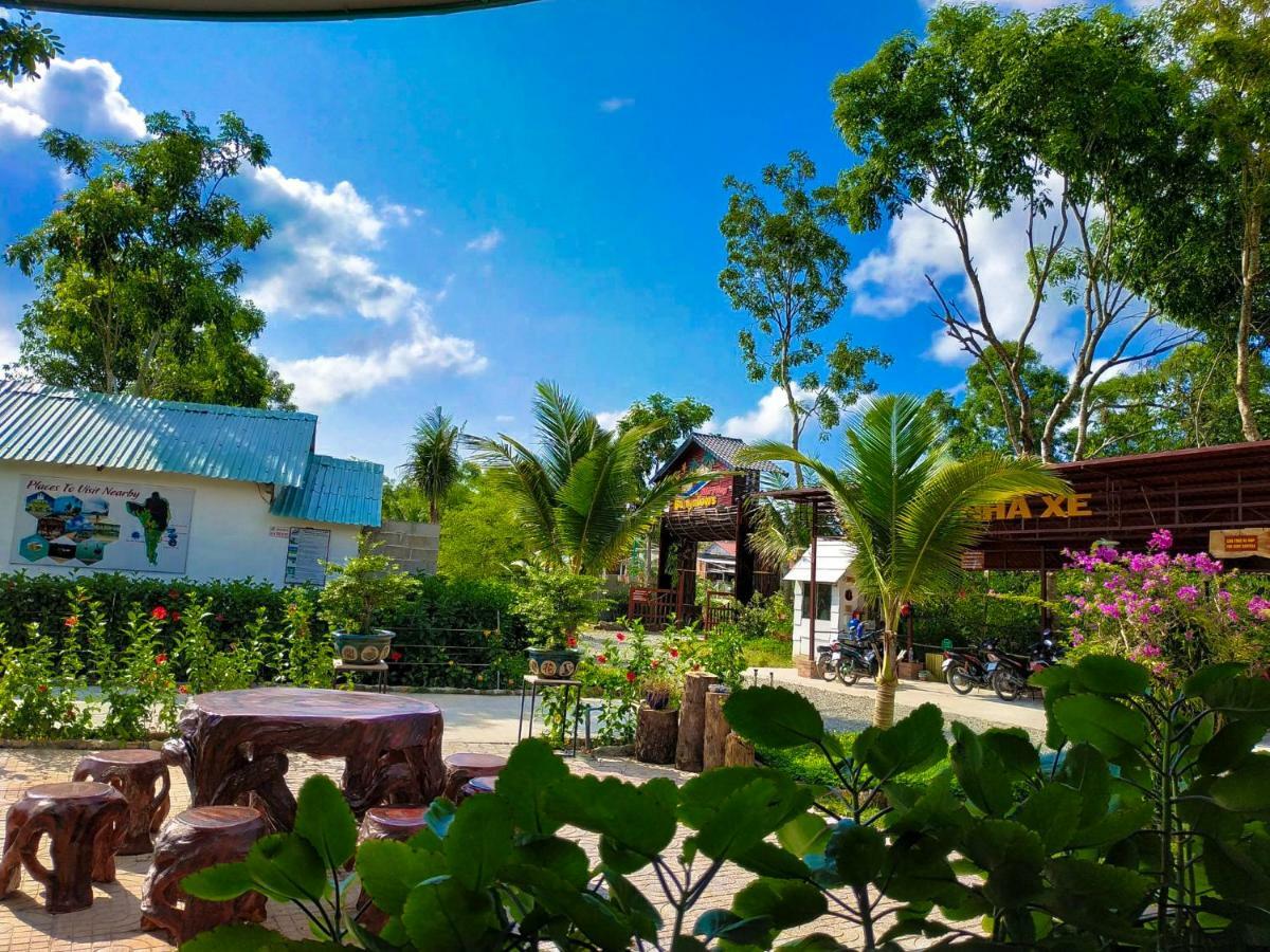 Bungalows Bai Vong Дуонг-Донг Экстерьер фото