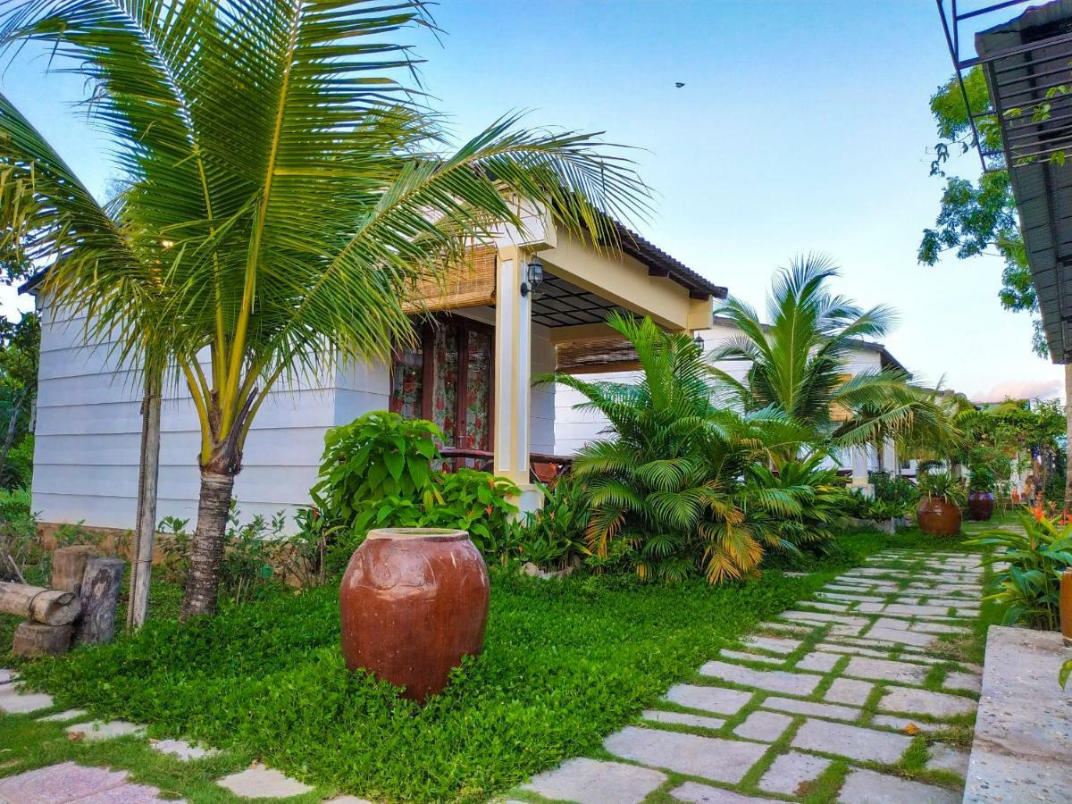 Bungalows Bai Vong Дуонг-Донг Экстерьер фото
